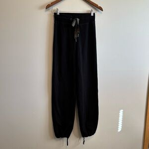 Lululemon Athletica Soft Retro Sport High Waist Jogger Track Pants Bottoms Black